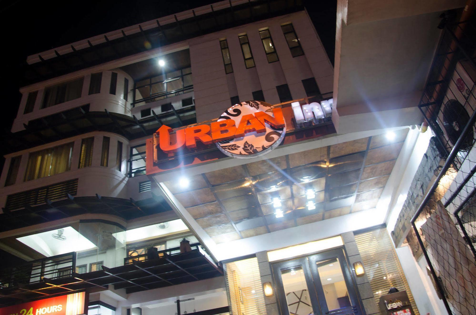 Urban Inn Iloilo Buitenkant foto