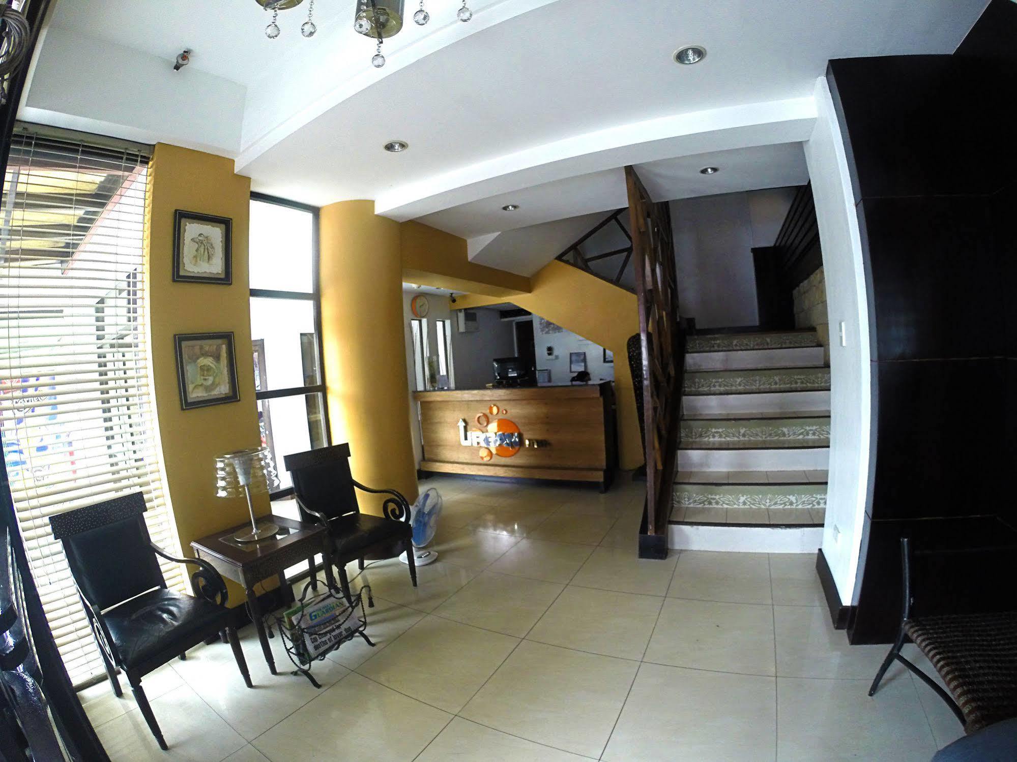Urban Inn Iloilo Buitenkant foto
